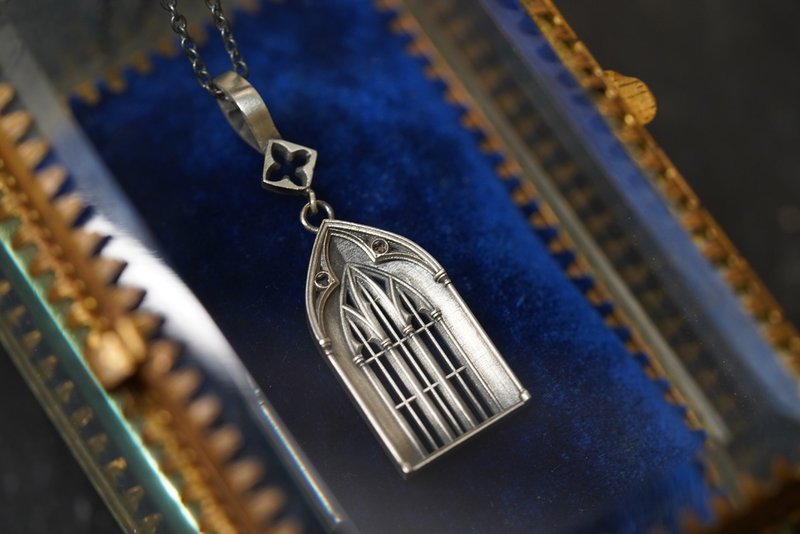 925银古典教堂花窗吊坠 (P451) (不含项链) - 项链 - 纯银 