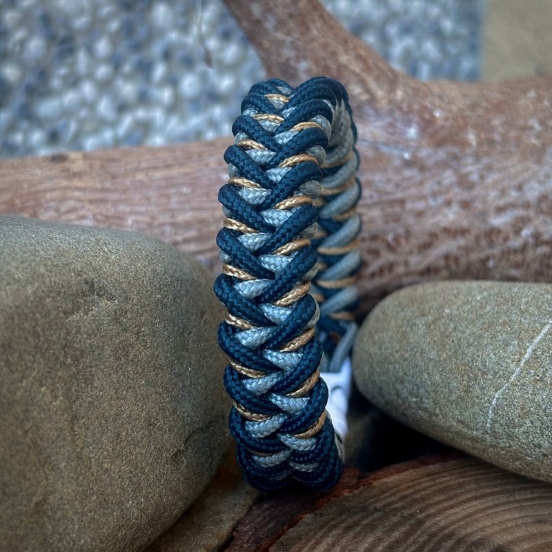 伞绳手作 定制化 伞绳手环 海鲲神 - 手链/手环 - 尼龙 