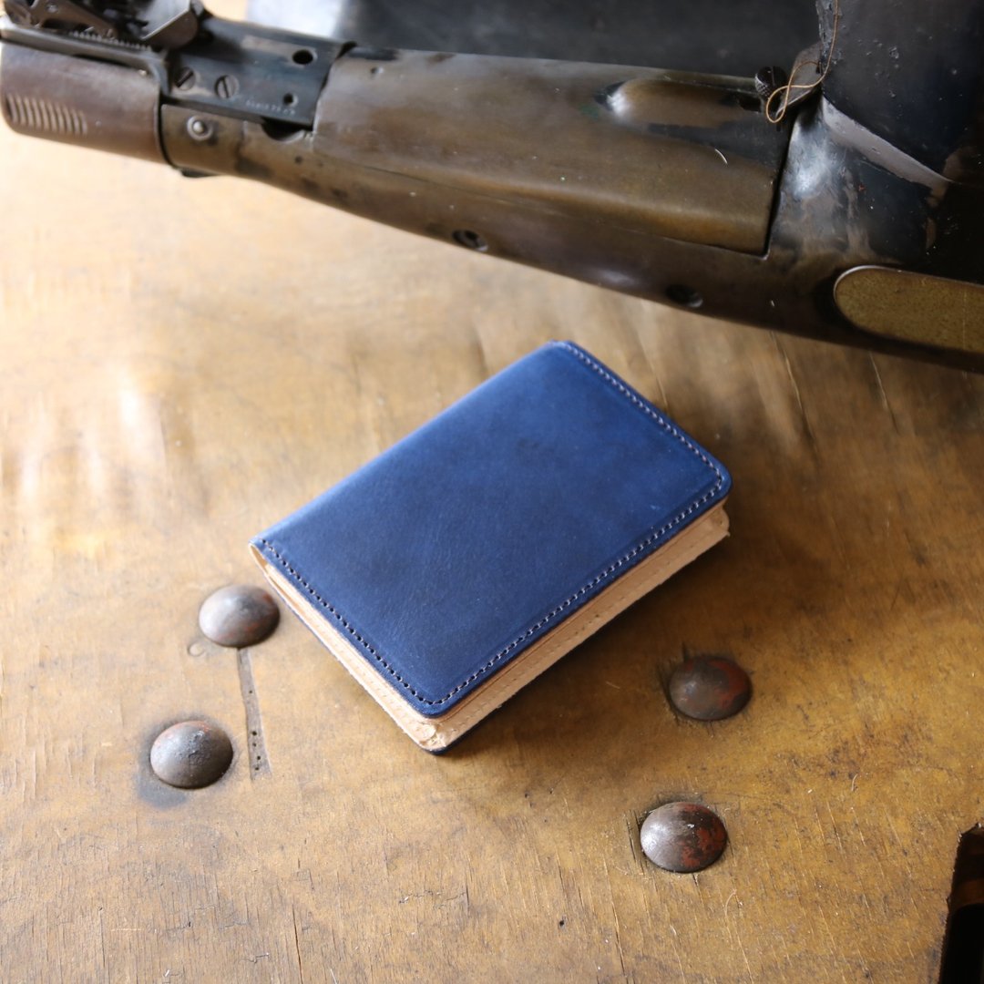 Made in Japan Cowhide Business Cards Business Cards Deep Indigo made in JAPAN handmade leather card case - 其他 - 真皮 蓝色