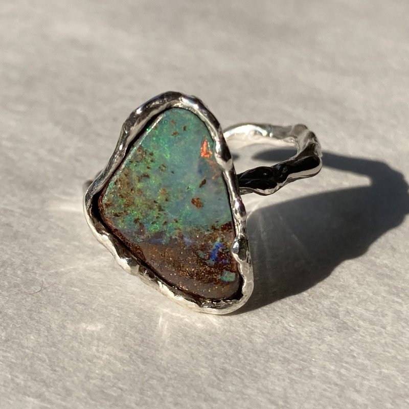 Boulder opal and silver ring (One-of-a-kind) - 戒指 - 半宝石 