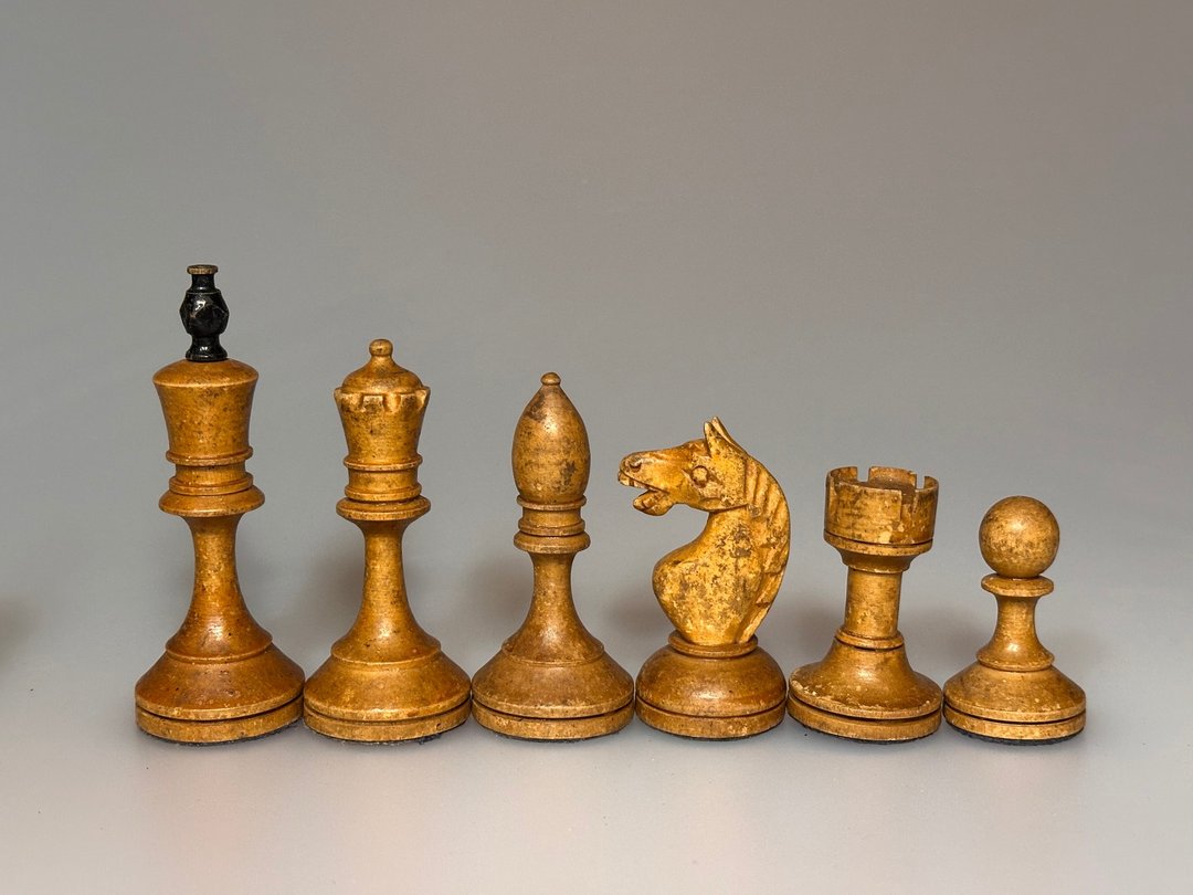 最稀有的俄罗斯苏维埃西洋棋组，1920年代或1930年代 - 桌游/玩具 - 木头 黑色