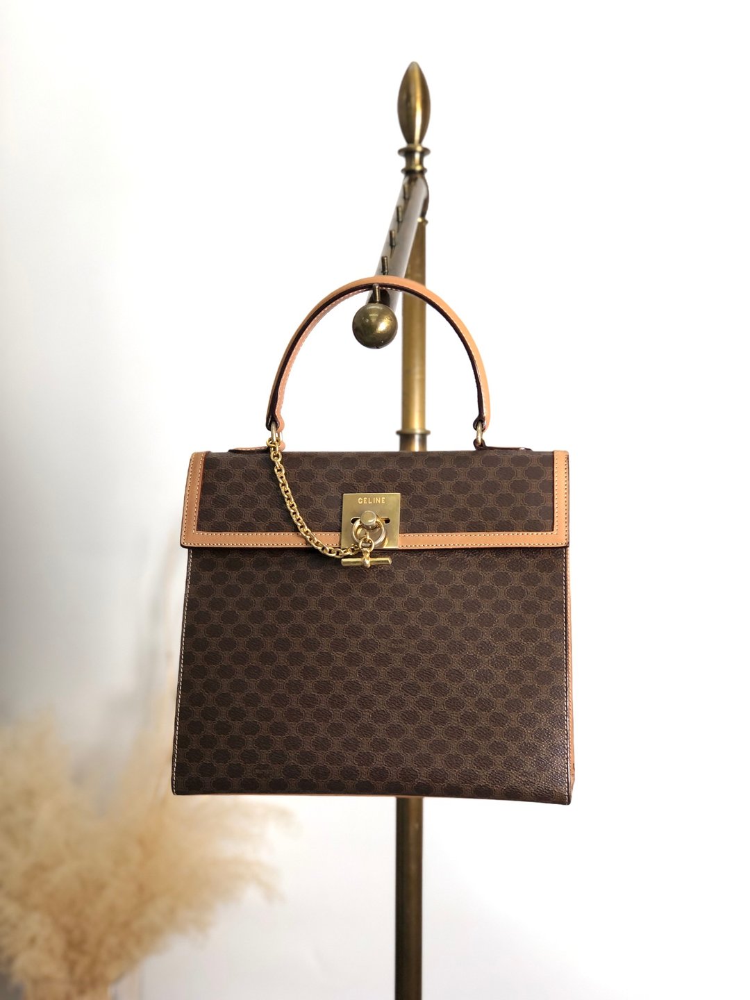 【VintageShop solo 日本直送中古包专卖店】CELINE 经典老花 PVC 皮革 侧肩包/手提包 棕色 Gancini 复古 - 手提包/手提袋 - 防水材质 咖啡色