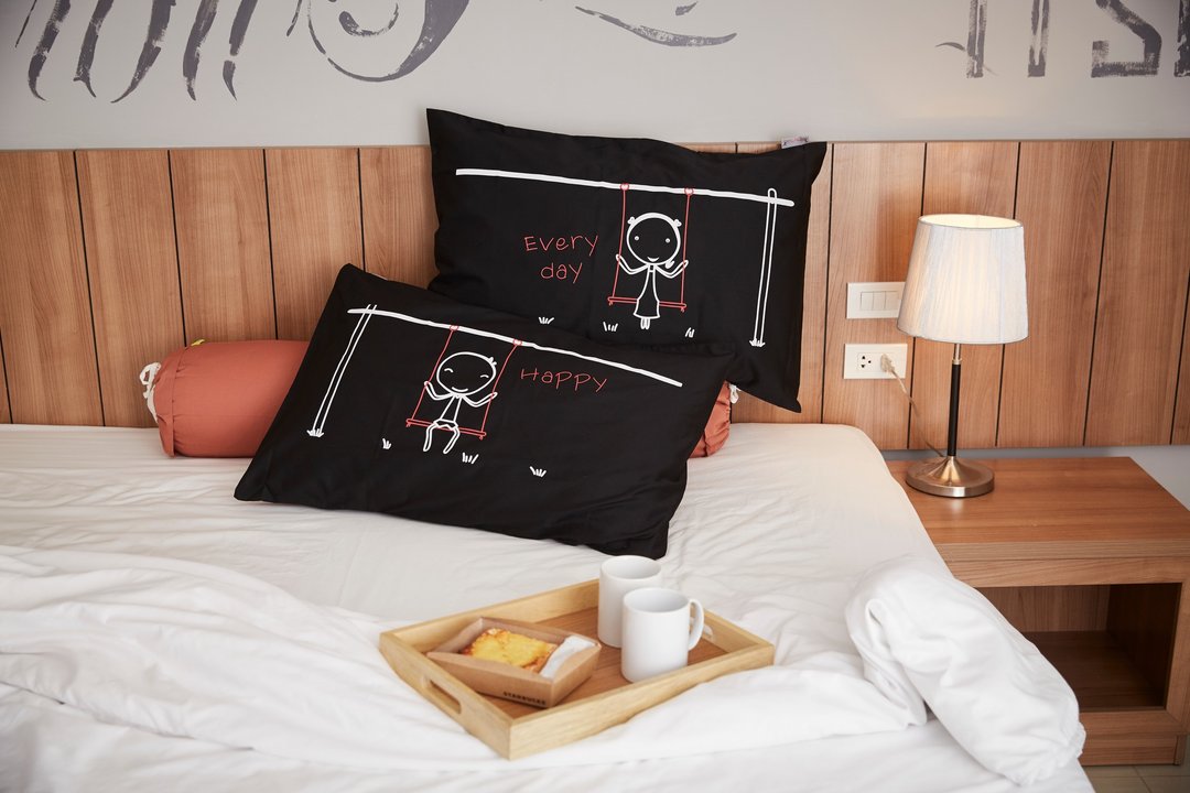 "Swing Swing Happy Everyday" Couple Pillow Case: 006 - 枕头/抱枕 - 棉 