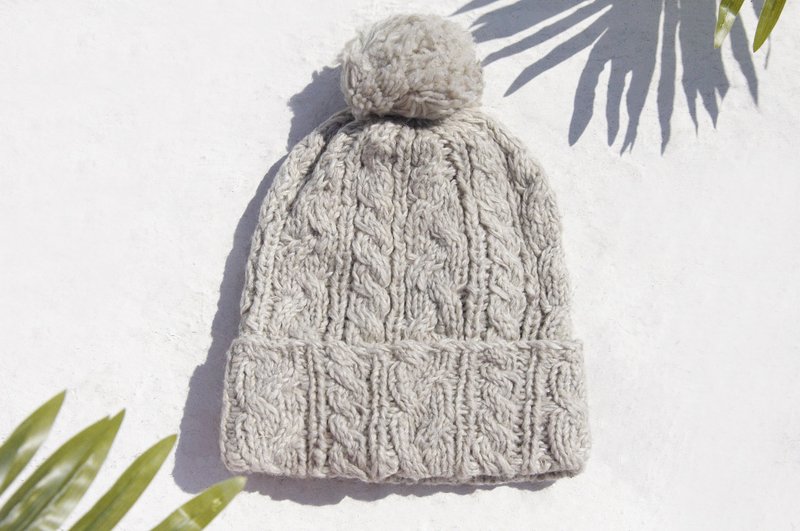 圣诞节礼物 交换礼物 创意礼物 手工编织纯羊毛帽/ 编织帽 / 针织毛帽 / 内刷毛手织毛帽 / 毛线帽 - 北欧简约 麻花灰钩织帽 ( 手工限量一件 ) - 帽子 - 羊毛 灰色