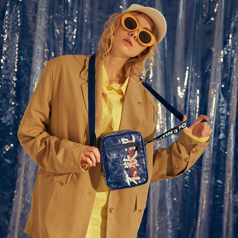 不欢迎系列复古斜背包单肩包 - 侧背包/斜挎包 - 其他材质 