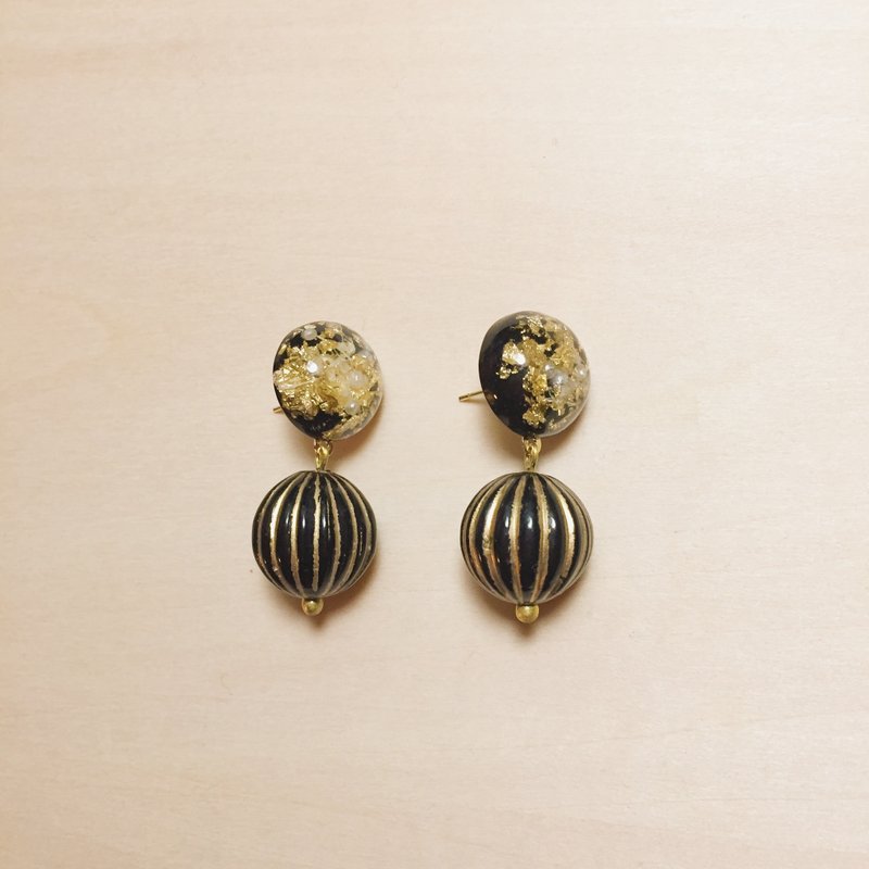 复古黑金箔珍珠丸子南瓜耳环 - 耳环/耳夹 - 树脂 黑色