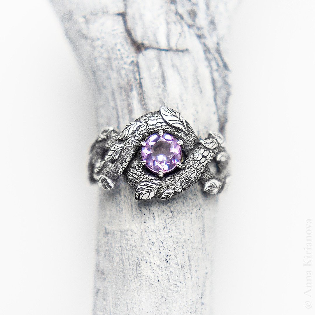 Dragon Ring with Lavender Amethyst - 戒指 - 纯银 银色