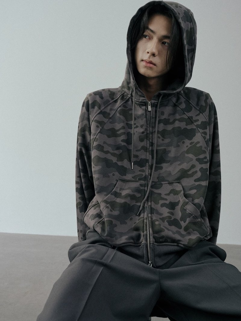 迷迷彩彩 炒色插肩袖连帽卫衣开衫 - 男装外套 - 其他材质 多色