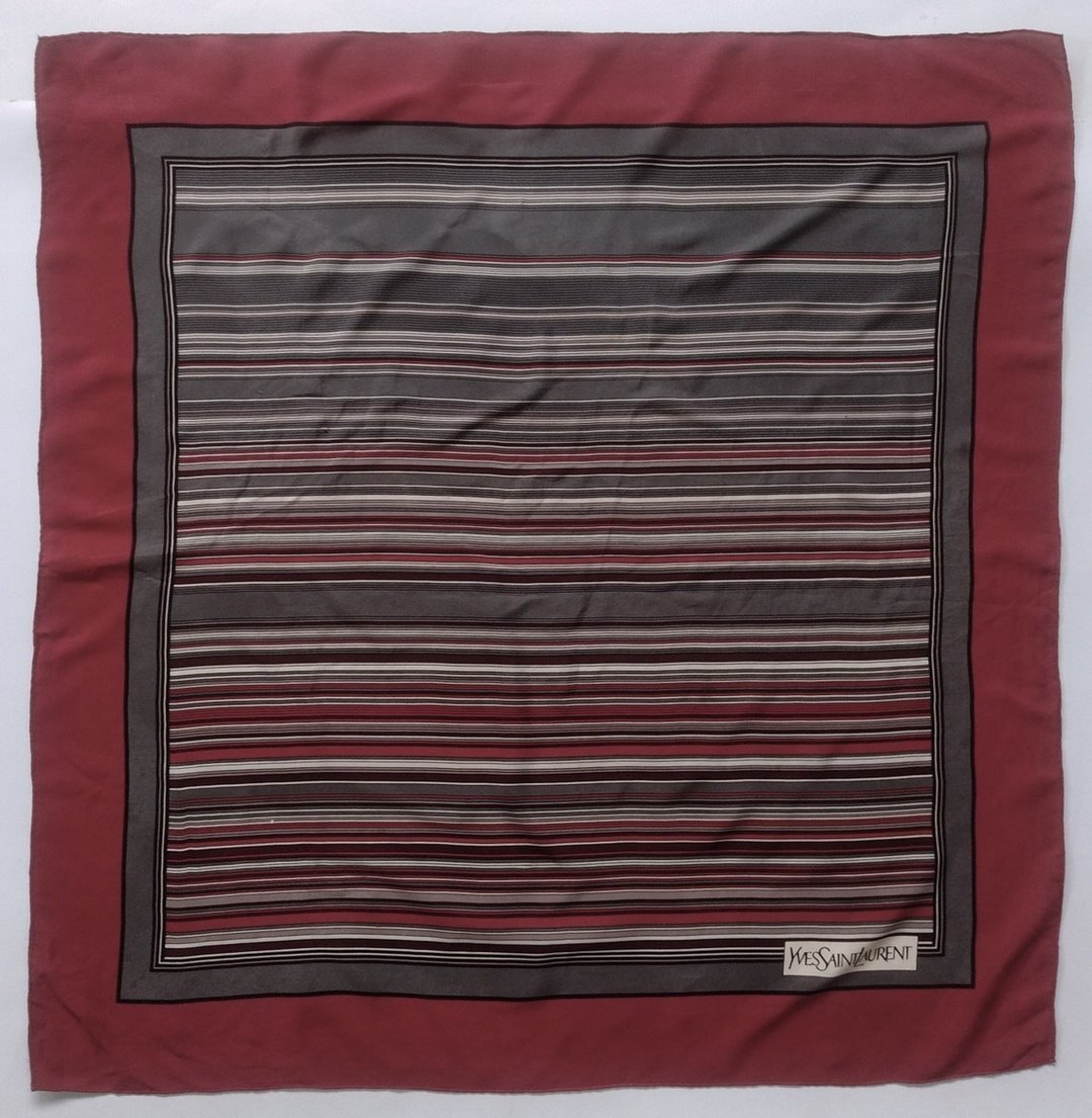 复古 Yves Saint Laurent 条纹真丝丝巾，30 x 31 英寸，100% 真丝丝巾 - 丝巾 - 丝．绢 红色