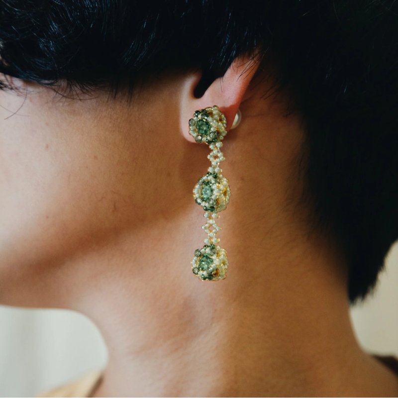 Caravan Earrings 旅队耳环 - 琥珀绿 - 耳环/耳夹 - 玻璃 绿色