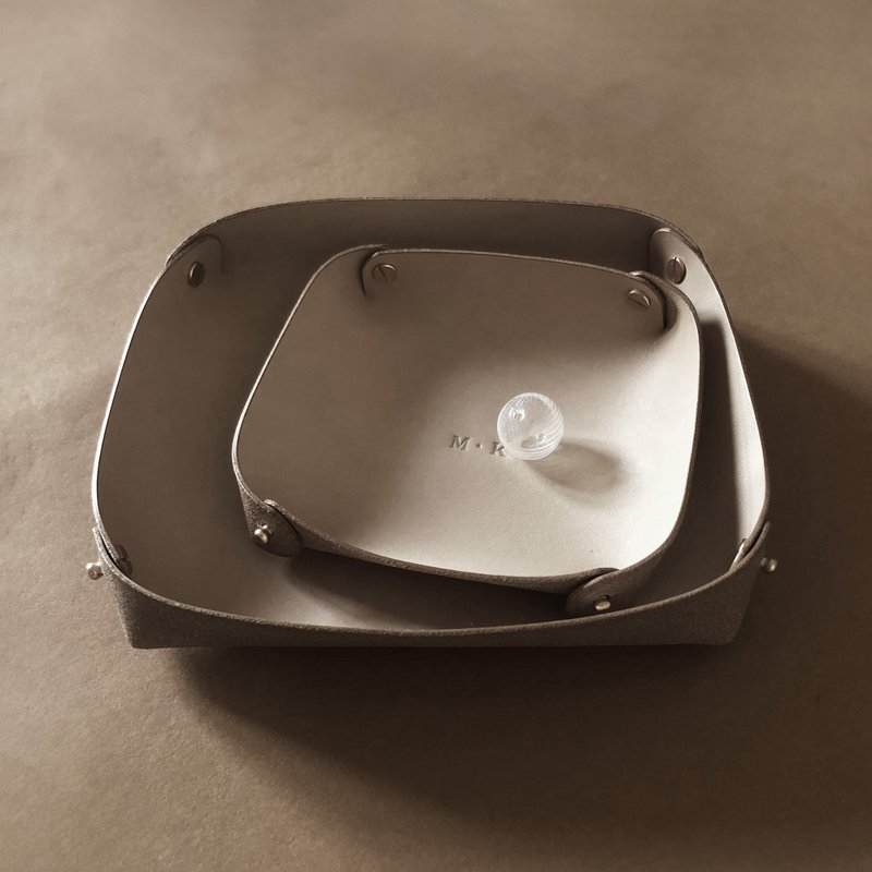 【定制化礼物】Leather Tray 皮革收纳盘 - S / M / L - 收纳用品 - 真皮 卡其色