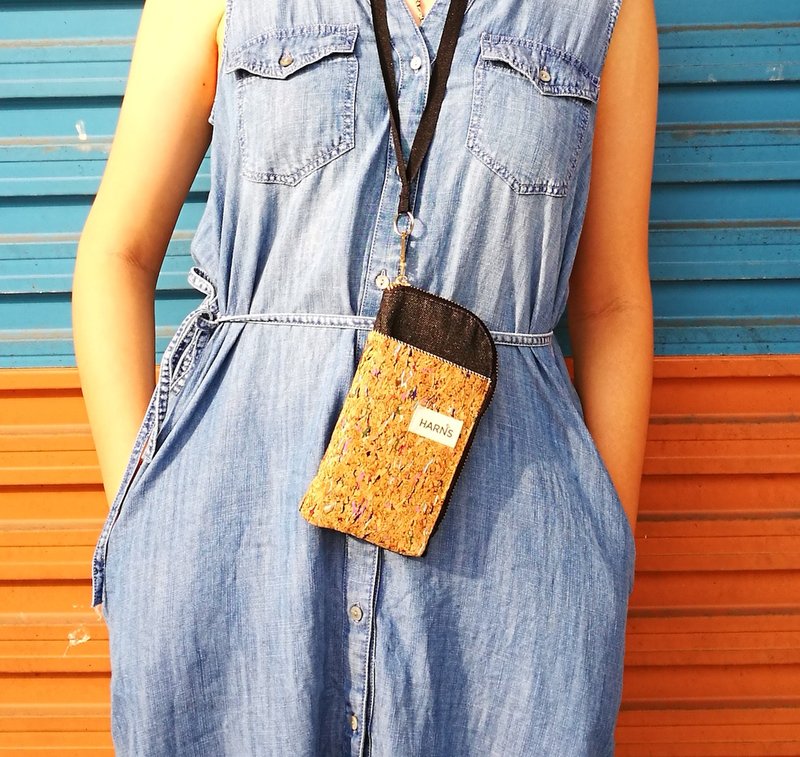 HARNS 手机袋 手机包 可选颈带/手挽带 - 其他 - 棉．麻 金色