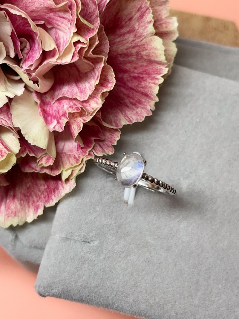 S925纯银月光石戒指 - 戒指 - 纯银 白色