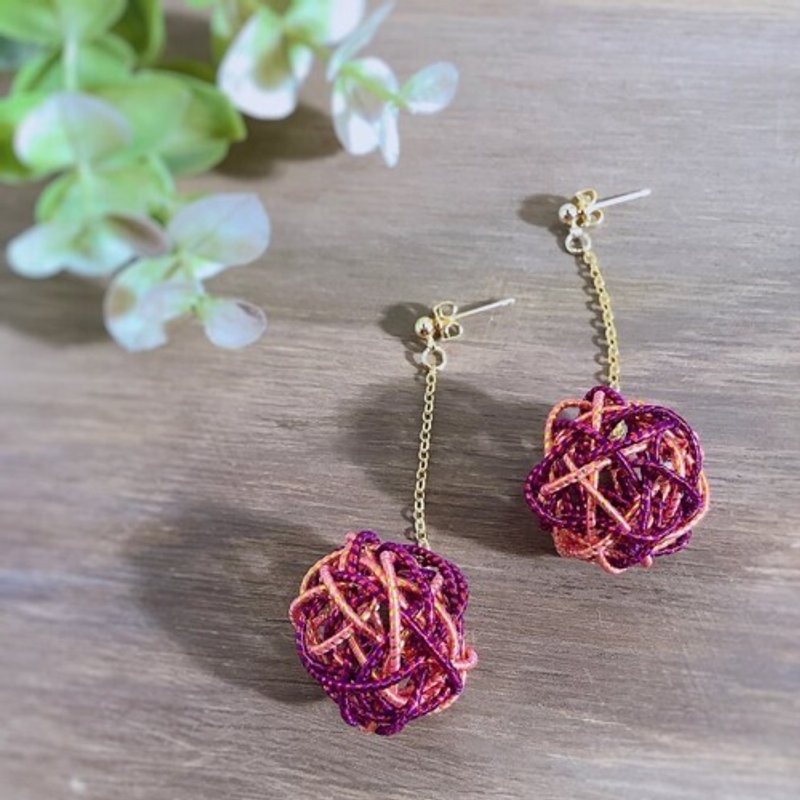 水引 滚圆球耳环【葡萄园夕阳】摇曳 酒红 闪耀 金色 - 耳环/耳夹 - 其他金属 红色