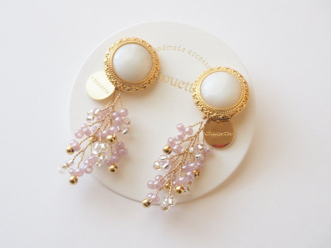Vintage button earrings - 发饰 - 玻璃 白色
