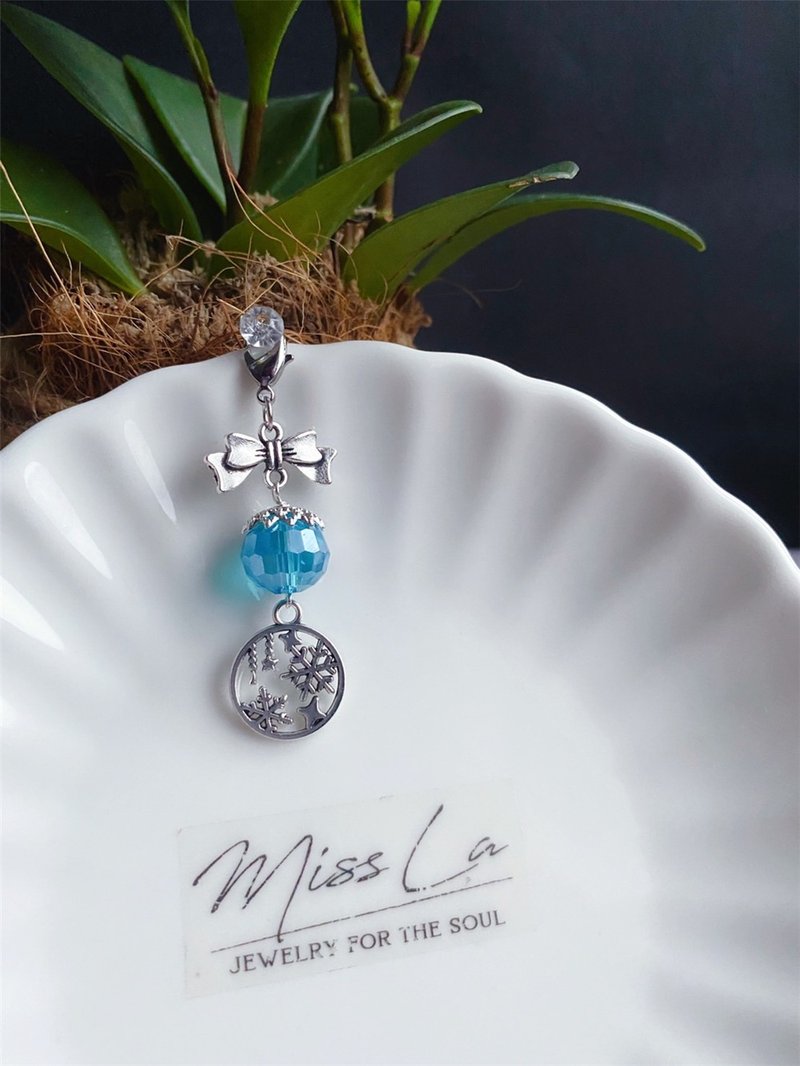 手作吊坠 蝴蝶结 许愿 雪花 奥地利水晶 礼物 随意扣 - 吊饰 - 水晶 蓝色