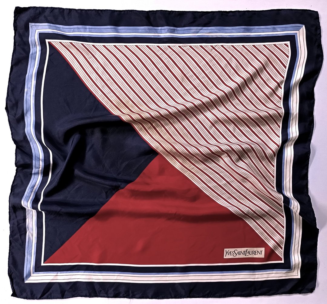 复古 Yves Saint Laurent 条纹丝巾，30 x 31 英寸，100% 丝绸方巾 - 丝巾 - 丝．绢 红色