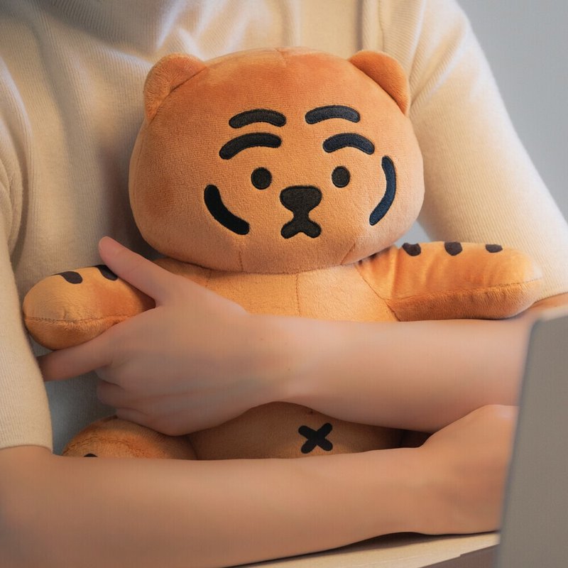 躺肥虎 圆滚肚子玩偶 / 玩具 ( 共三款 ) - 玩偶/公仔 - 聚酯纤维 