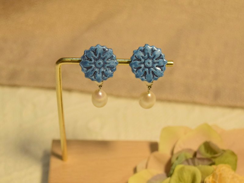 花砖物语 金盏花 花砖耳环 石塑土 原创手作耳环 - 耳环/耳夹 - 不锈钢 多色