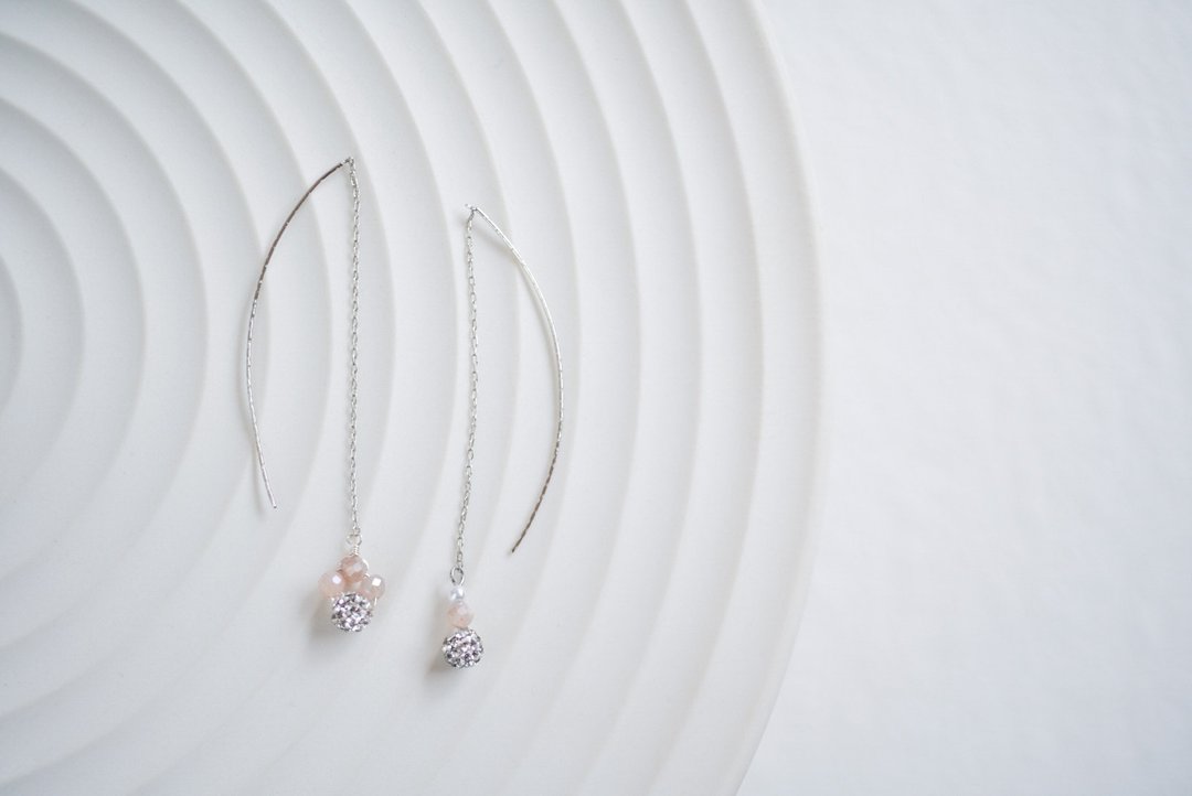 Delicate Moonstone Earrings and Clip-On - 耳环/耳夹 - 铜/黄铜 
