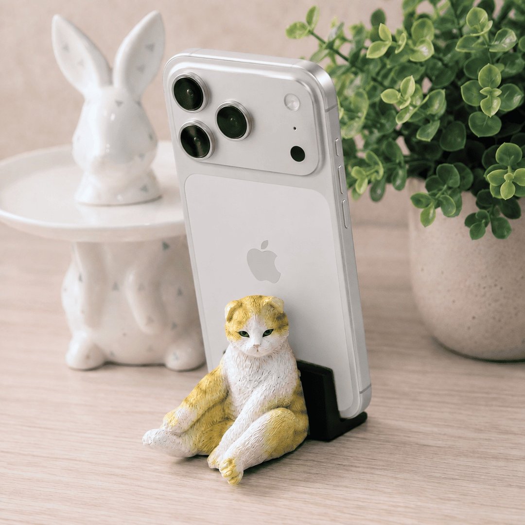 日本 Magnets 可爱动物系列猫大爷坐手机架/手机座 (茶色猫款) - 手机座/防尘塞 - 树脂 橘色