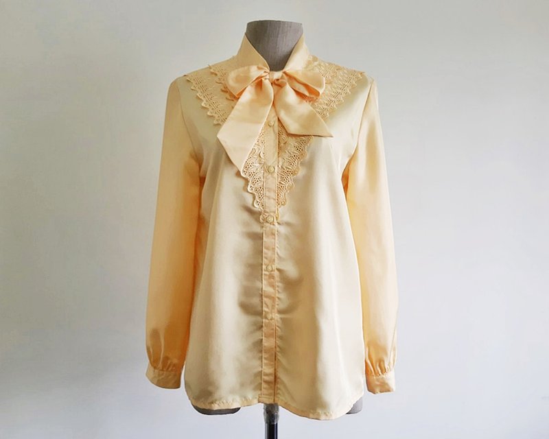 XS 复古橘黄色领带蝴蝶结荷叶边女款刺绣上衣 - 女装上衣 - 聚酯纤维 橘色