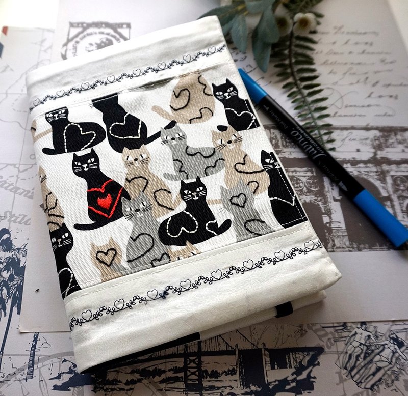 红心猫咪刺绣手帐本画图本记事本 - 笔记本/手帐 - 纸 黑色