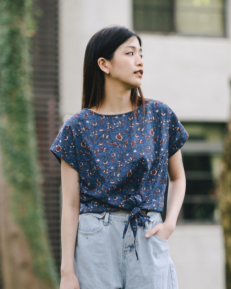 印度盖染工艺亲肤纯棉 打结上衣 － 藤蔓海蓝 - 女装上衣 - 棉．麻 多色