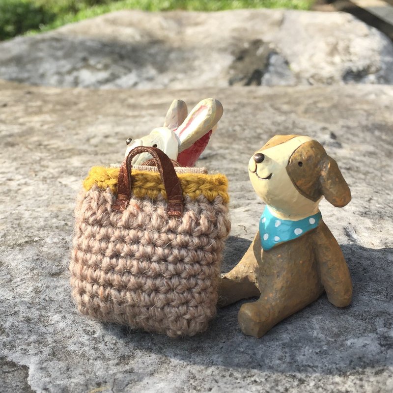 钩织工艺。迷你托特包别针 - 徽章/别针 - 棉．麻 卡其色