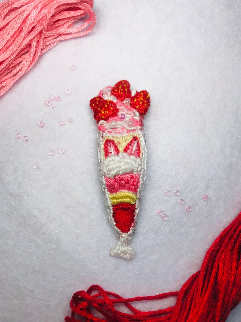 手工刺绣草莓圣代冰淇淋发夹B款送礼自用可爱手作发夹 - 发饰 - 绣线 粉红色