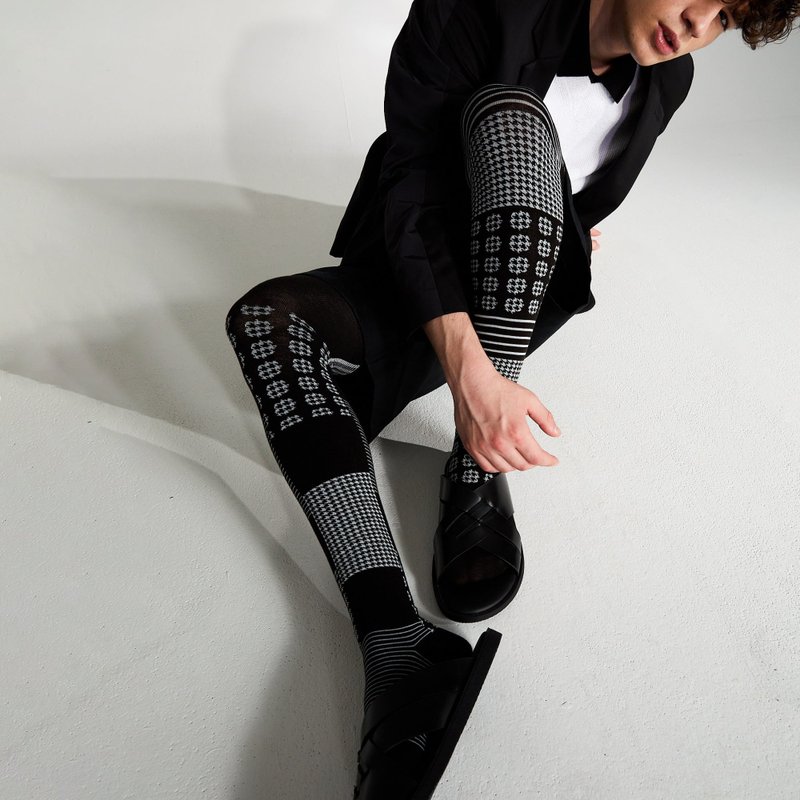 千鸟格纹不对称羊毛混纺裤袜 - 袜子 - 棉．麻 黑色
