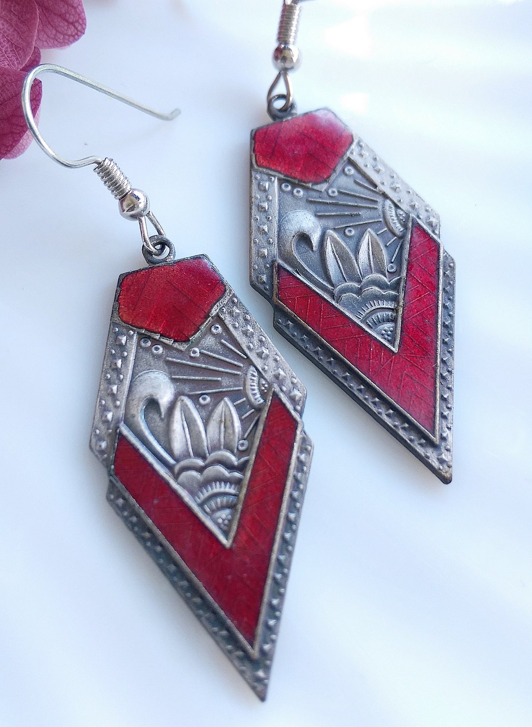 Vintage Jewelry TWO SISTERS 景泰蓝 浮雕红 耳勾 针式耳环 - 耳环/耳夹 - 其他金属 金色