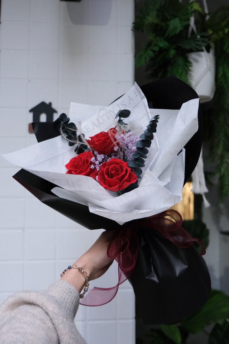 永生玫瑰花束 情人节 红玫瑰 - 干燥花/捧花 - 植物．花 红色