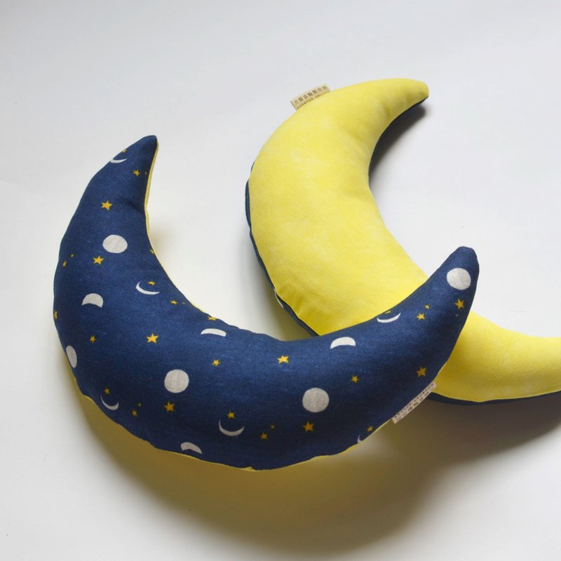 犬猫布制踹踹抱枕--弯月儿 (布料加厚处理) 猫草玩具、犬用玩具 - 玩具 - 棉．麻 黄色