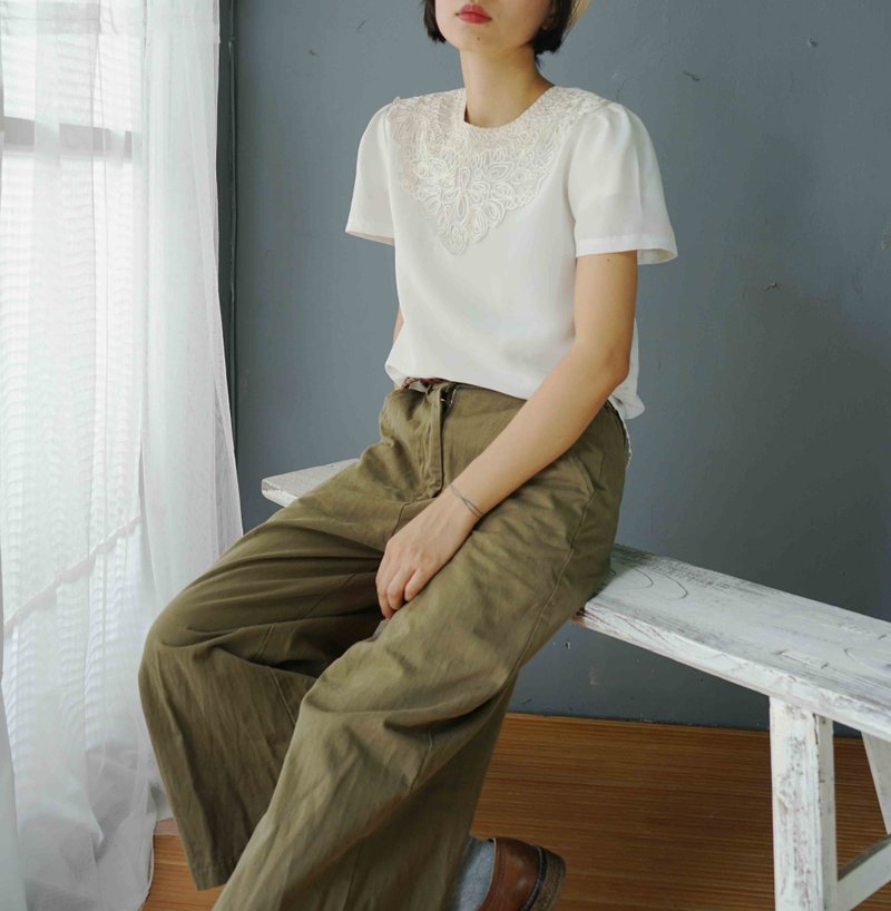 寻宝古着-古董蕾丝领白色圆领衬衫for Ruby Yuan - 女装衬衫 - 聚酯纤维 白色