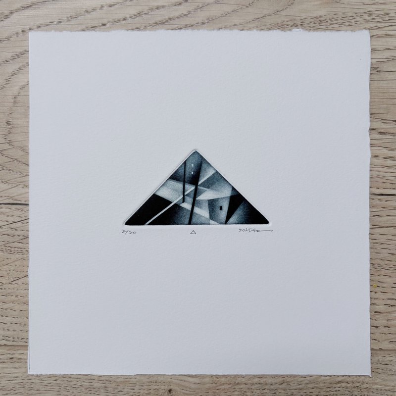 Mezzotint限量版画 - 三角形 - 海报/装饰画/版画 - 纸 白色