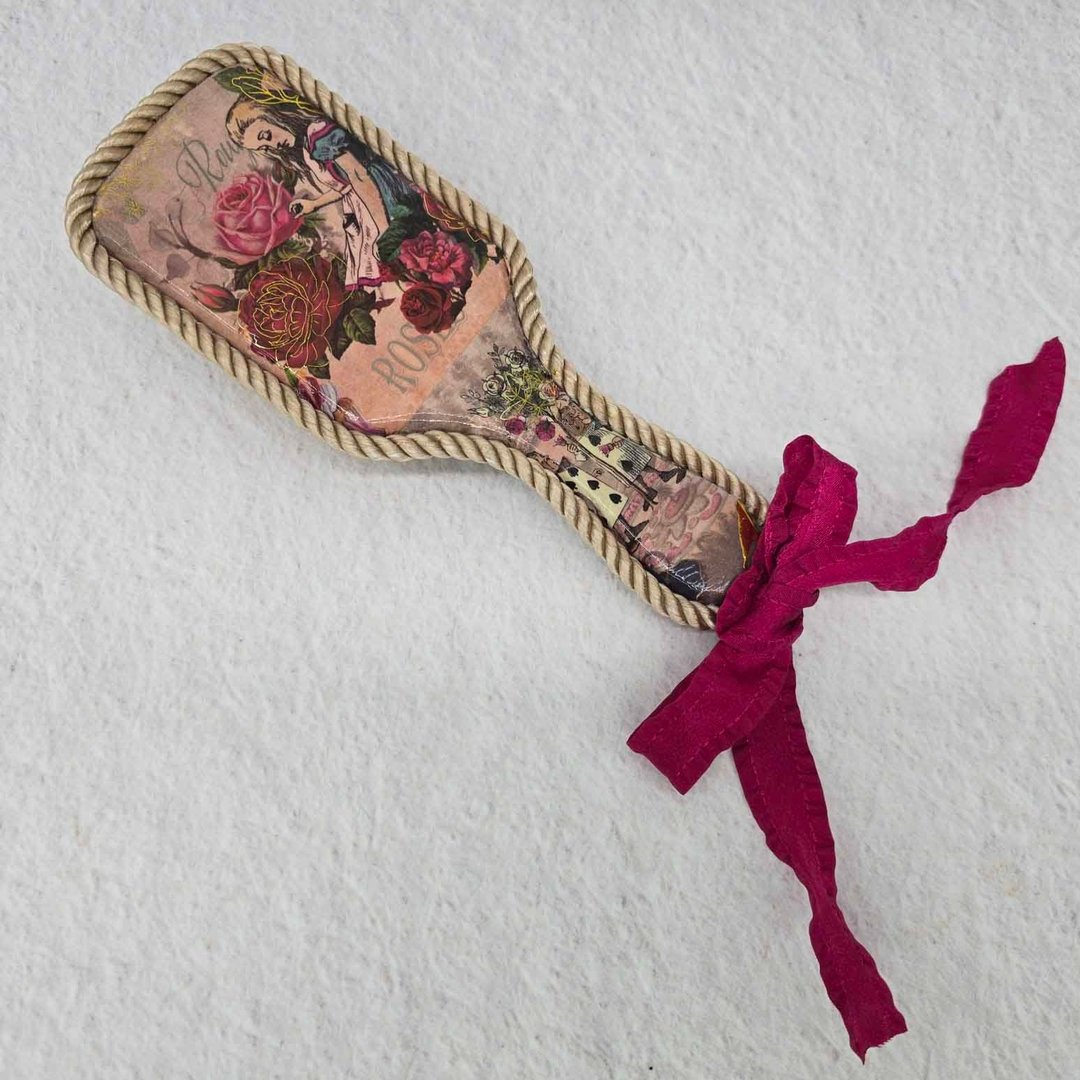 Alice in Wonderland handmade decoupage hairbrush - one of a - 发饰 - 木头 粉红色