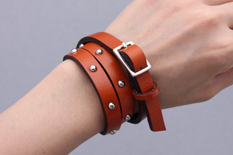 皮革包裹螺柱手链橙色棕色男女皆宜的包裹珠子袖口手镯 - 手链/手环 - 真皮 