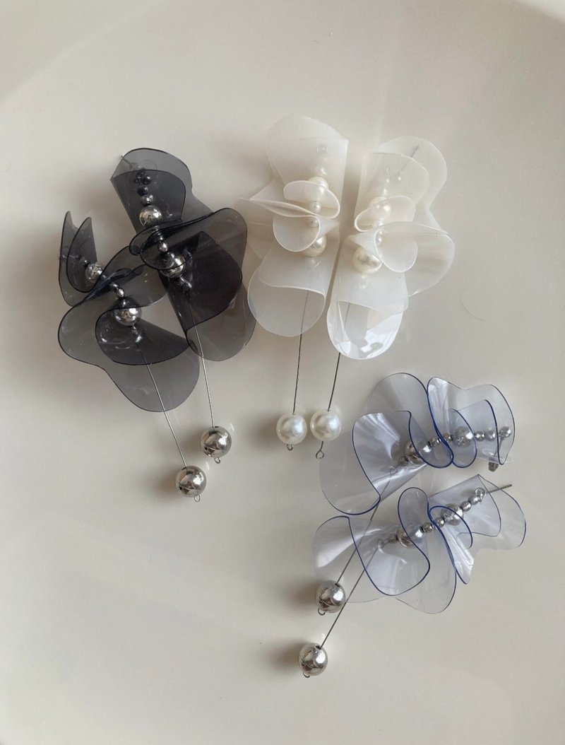 seana 耳针 耳夹 花朵 珍珠 复古大气 - 耳环/耳夹 - 压克力 透明