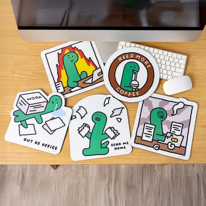 JOGUMAN 裁型鼠标垫 (咖啡救命款/燃烧办公款/崩溃预备款/全面爆走) - 鼠标垫 - 其他人造纤维 