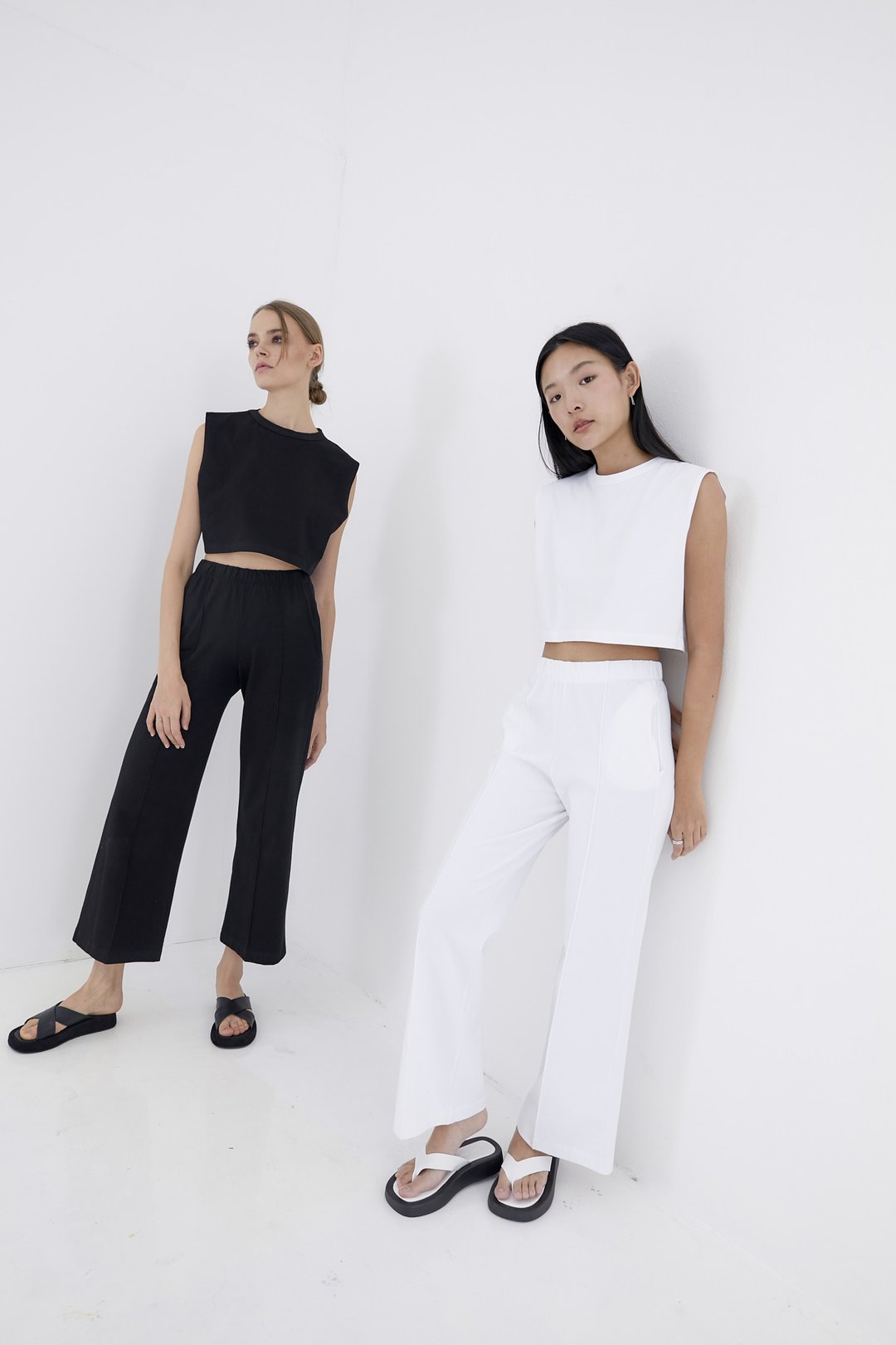 EAST muscle crop tee - 女装 T 恤 - 棉 多色