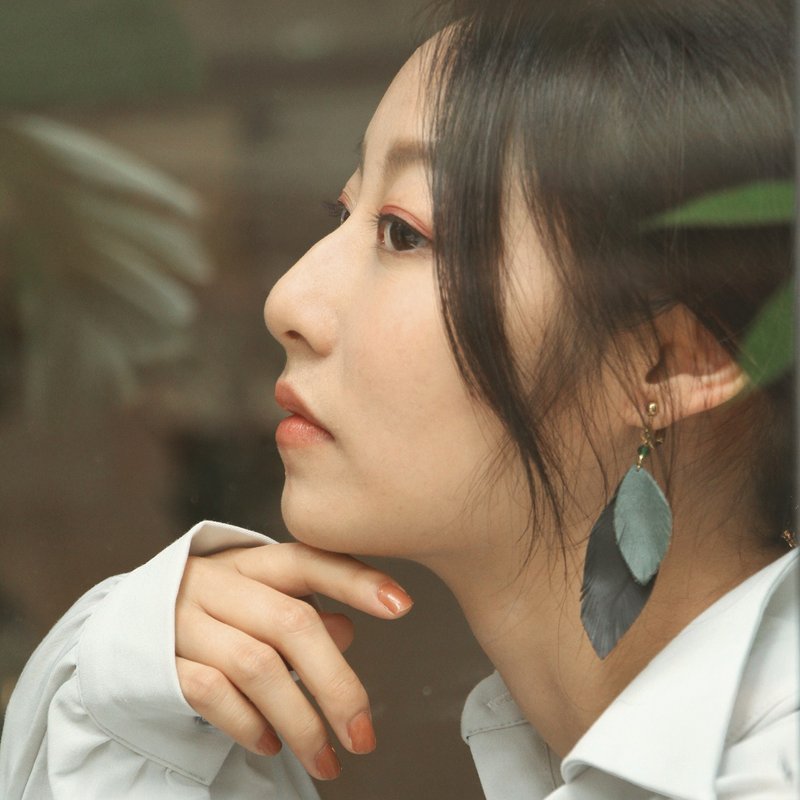 Febbi叶脉牛皮耳环 - 耳环/耳夹 - 真皮 橘色