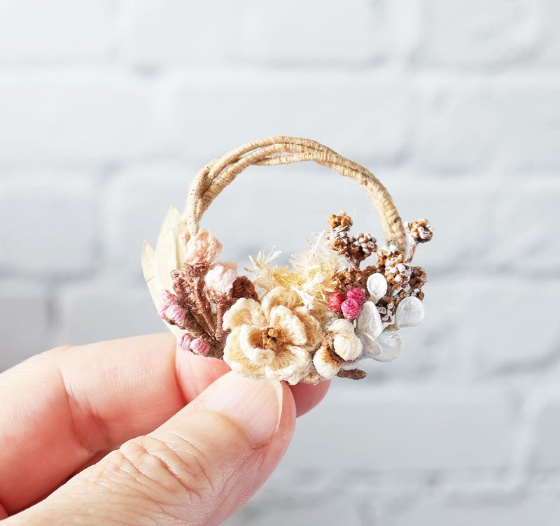 椰子花 木兰花 乾果子 花环颈链 古典优雅 细工钩织 全人手制 - 项链 - 棉．麻 卡其色