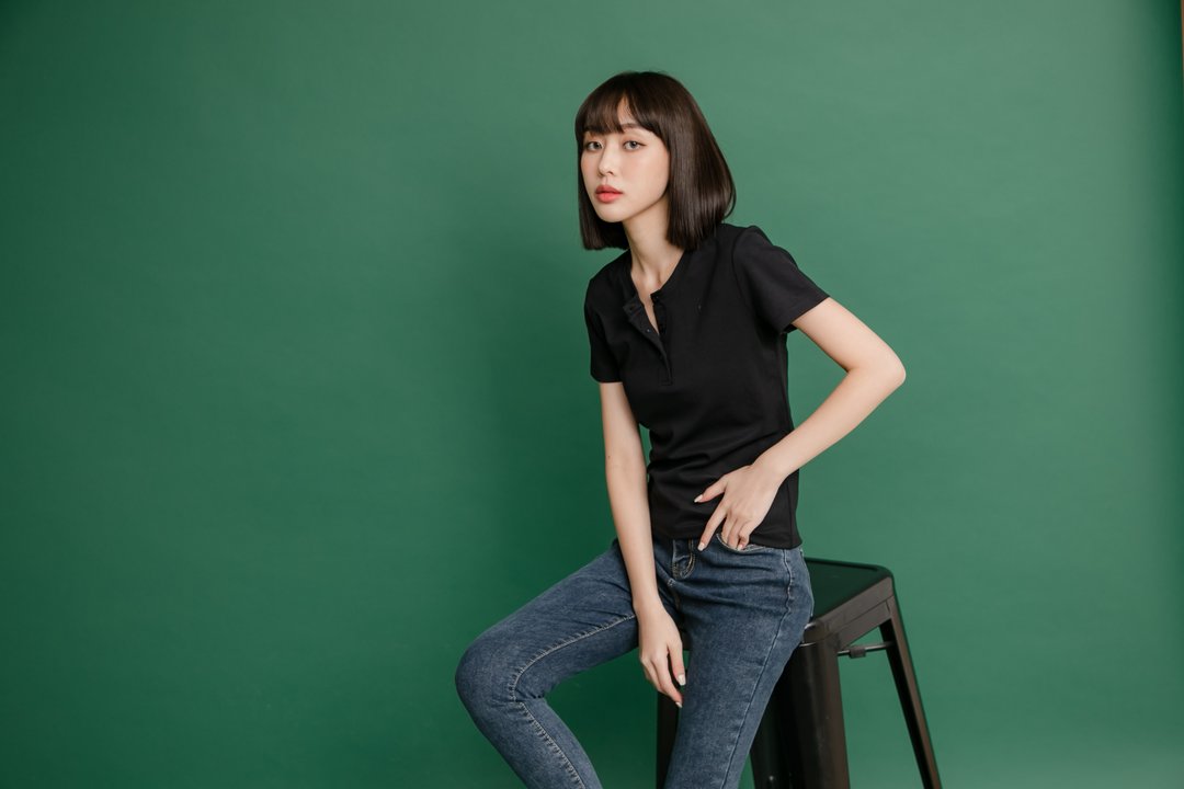 【质感生活】IDUN 环保永生T - 黑性感复刻款 - 女装 T 恤 - 环保材料 黑色