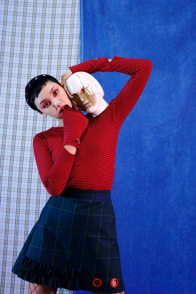 红黑条纹断袖造型金属小环针织搭配神器  ~~~上衣 - 女装上衣 - 纸 红色