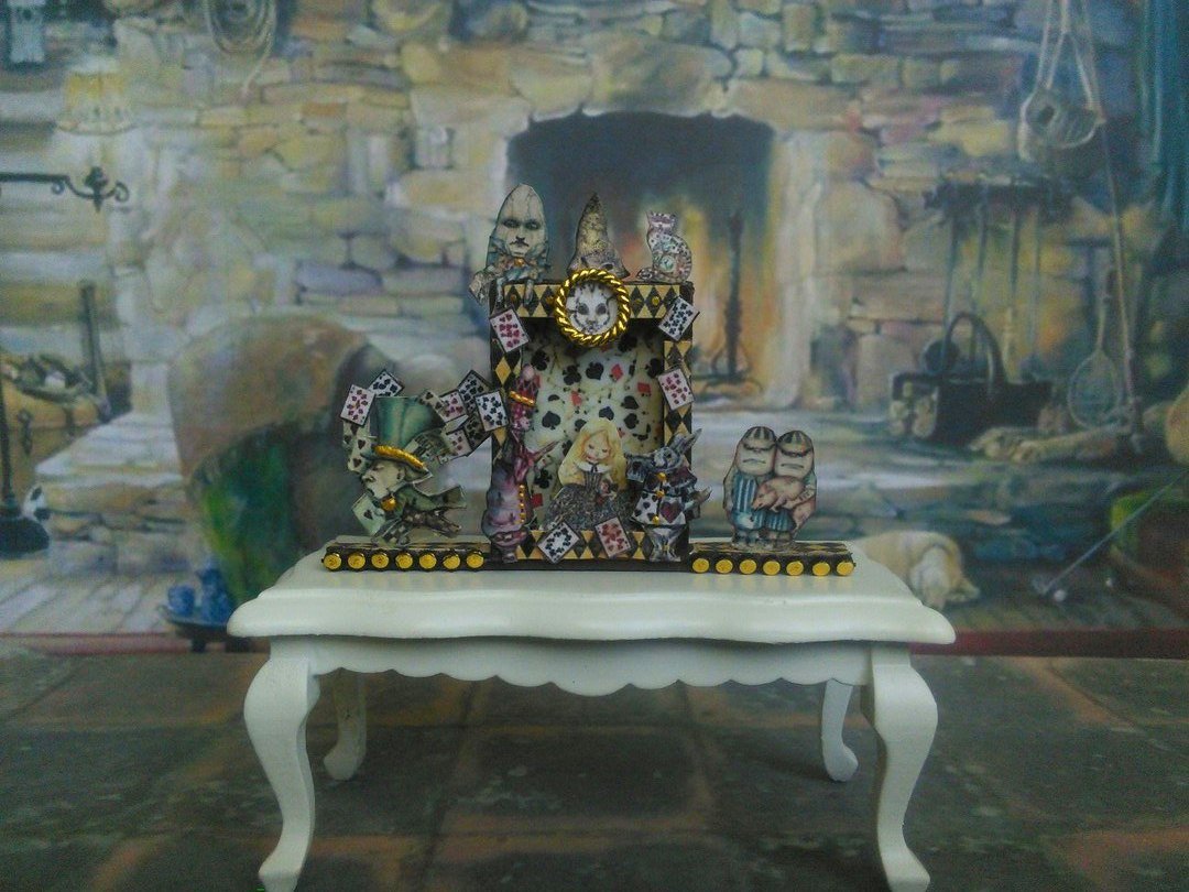 1:12 scale.Miniature puppet theater in the style of  Alice.Dollhouse miniature. - 玩偶/公仔 - 其他材质 