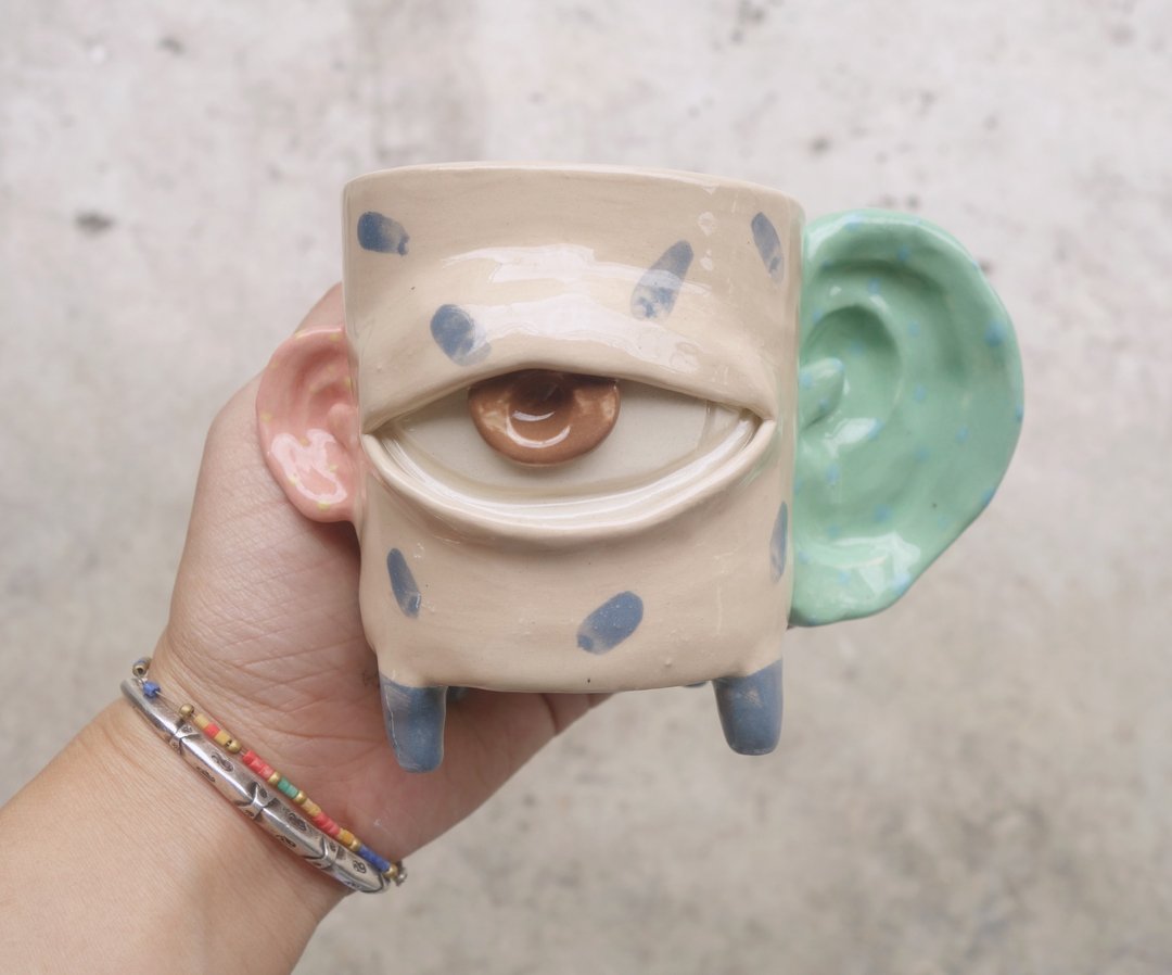 Handmade ceramic mug cup eyes big ear in pastel :) - 花瓶/陶器 - 陶 多色