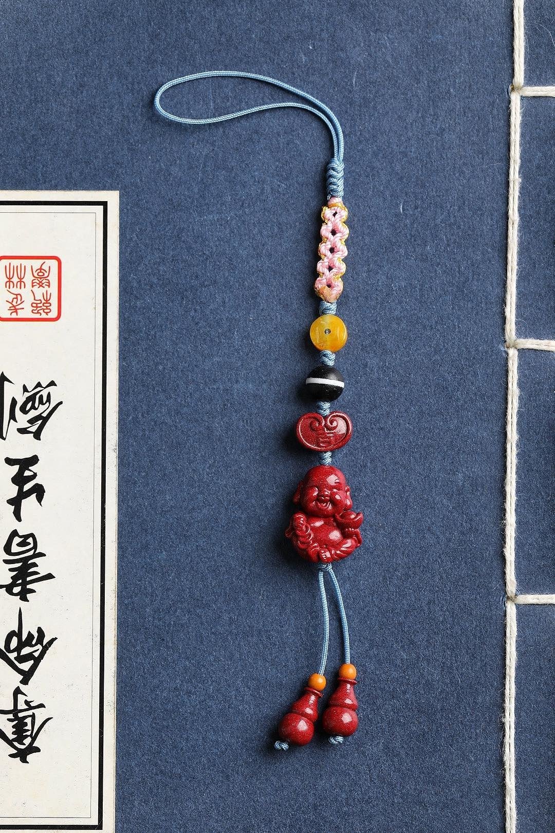 天然原矿朱砂精品紫金砂招财小佛公手机挂  包挂  钥匙挂 - 钥匙链/钥匙包 - 宝石 