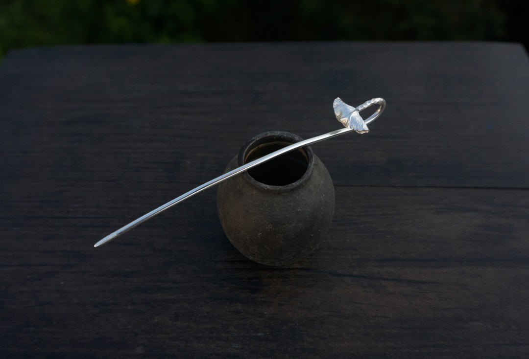 溪山手作 手工纯银艺术荷叶残荷发簪茶针饰品 - 发带/发箍 - 纯银 