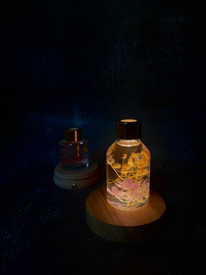 花漾 【手工扩香瓶】Aroma Diffuser│白桃 Peach - 日本白桃香 - 香薰/精油/线香 - 精油 粉红色